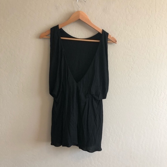 CUT25 Drape top in jet - Picture 3 of 7